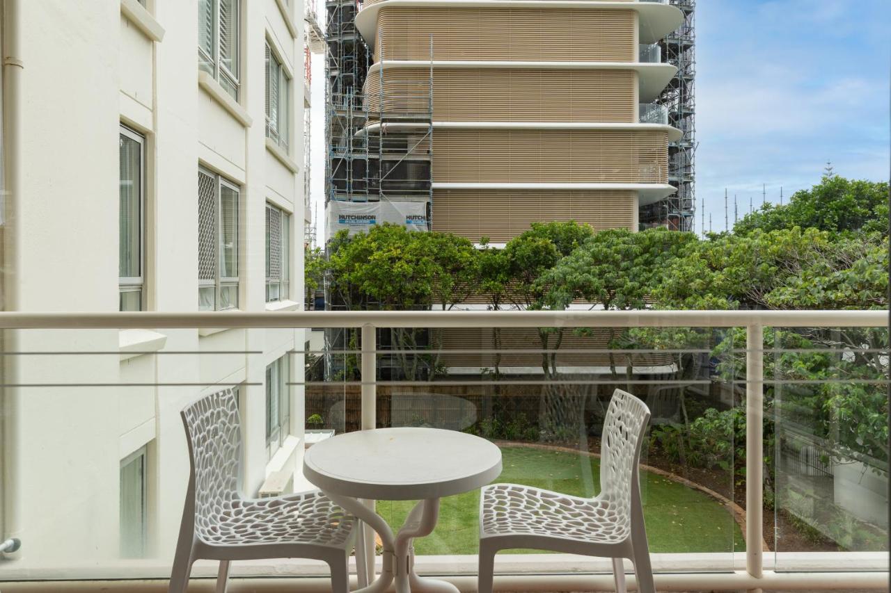 Beachy, Bright, And The Best Location On The Gc! Apartamento Gold Coast Exterior foto